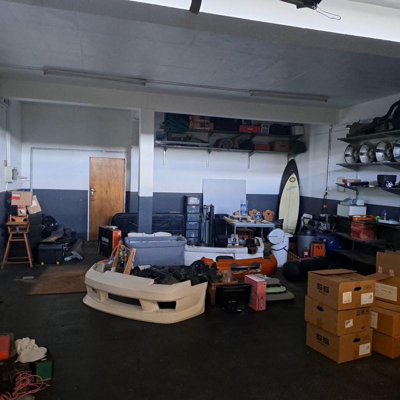To Let Commercial Property for Rent in Neave Industrial Eastern Cape